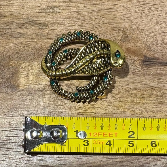 Vintage Look Gold & Green Rhinestone Cobra Snake Brooch Pin - Picture 4 of 7